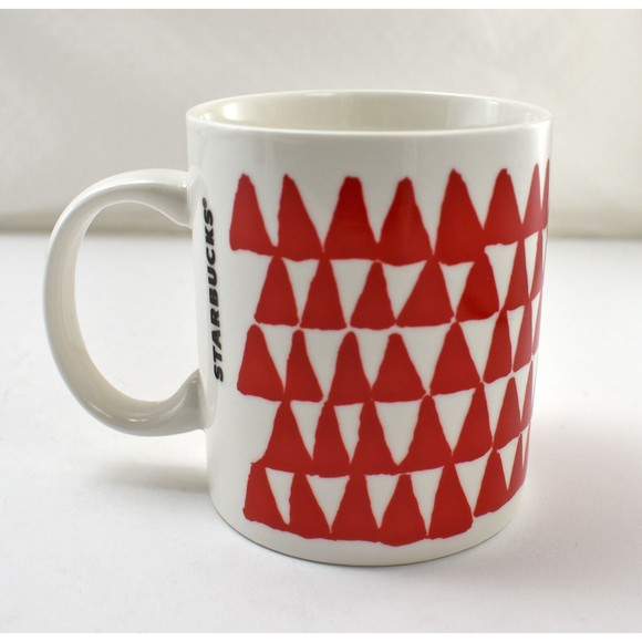 Starbucks Red Triangle Trees Mug - 2016 Starbucks Holiday Coffee Cup 12 fl oz - Picture 1 of 6